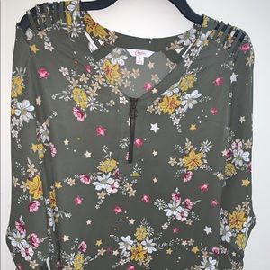 Green floral roll up sleeve blouse